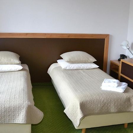 Tawerna Kaper Hotel Ilawa Luaran gambar