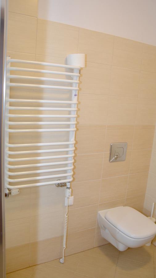 Tawerna Kaper Hotel Ilawa Luaran gambar