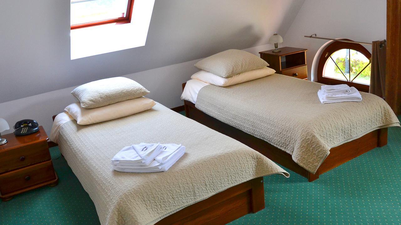 Tawerna Kaper Hotel Ilawa Luaran gambar