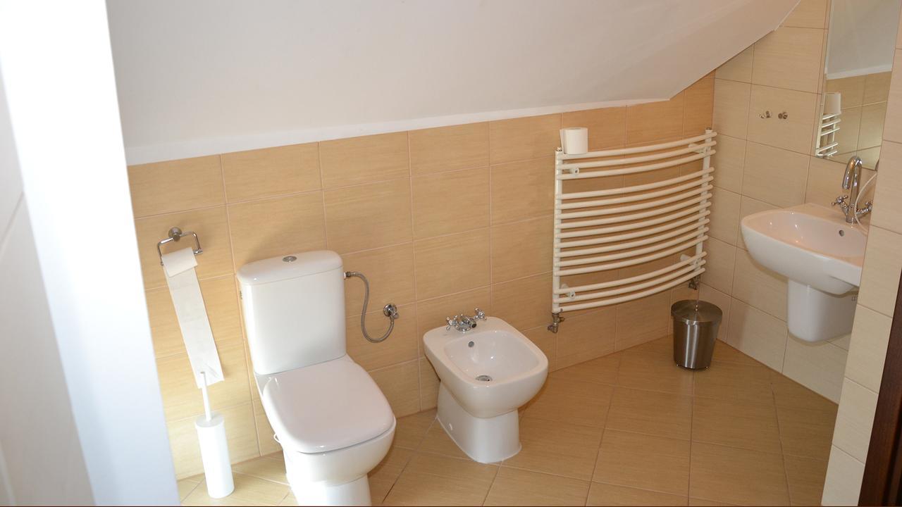 Tawerna Kaper Hotel Ilawa Luaran gambar
